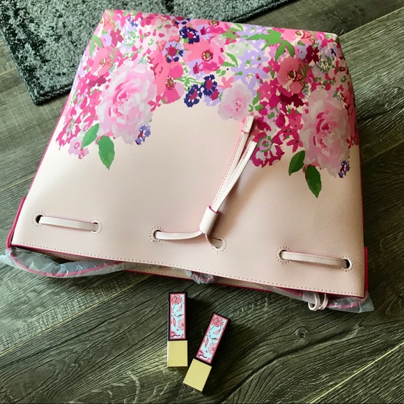 Estee Lauder Other - SOLD Estée Lauder Sculping Lipsticks/Shoulder Bag